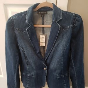 Puffed sleeve denim jacket